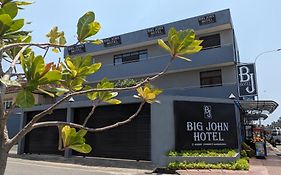 Big John Hotel